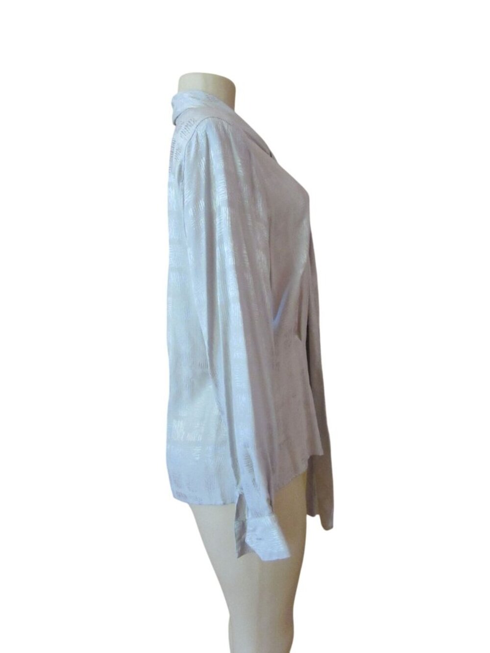 Vintage Christian Dior Gray Silk Blouse With Attached Bow Tie Size 10 - Picture 7 of 8